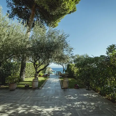 Isola Bella Villa